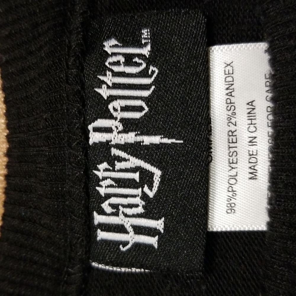🚉Harry Potter Sweater🚉 - Picture 2 of 2